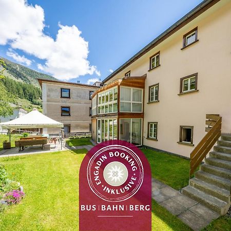Apartmán Chasa Plazza Gronda Lavin Exteriér fotografie