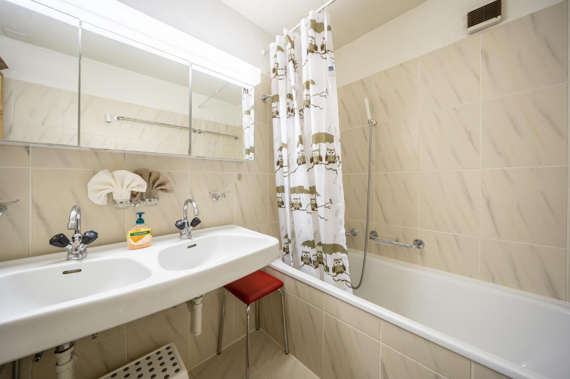 Apartmán Chasa Plazza Gronda Lavin Exteriér fotografie