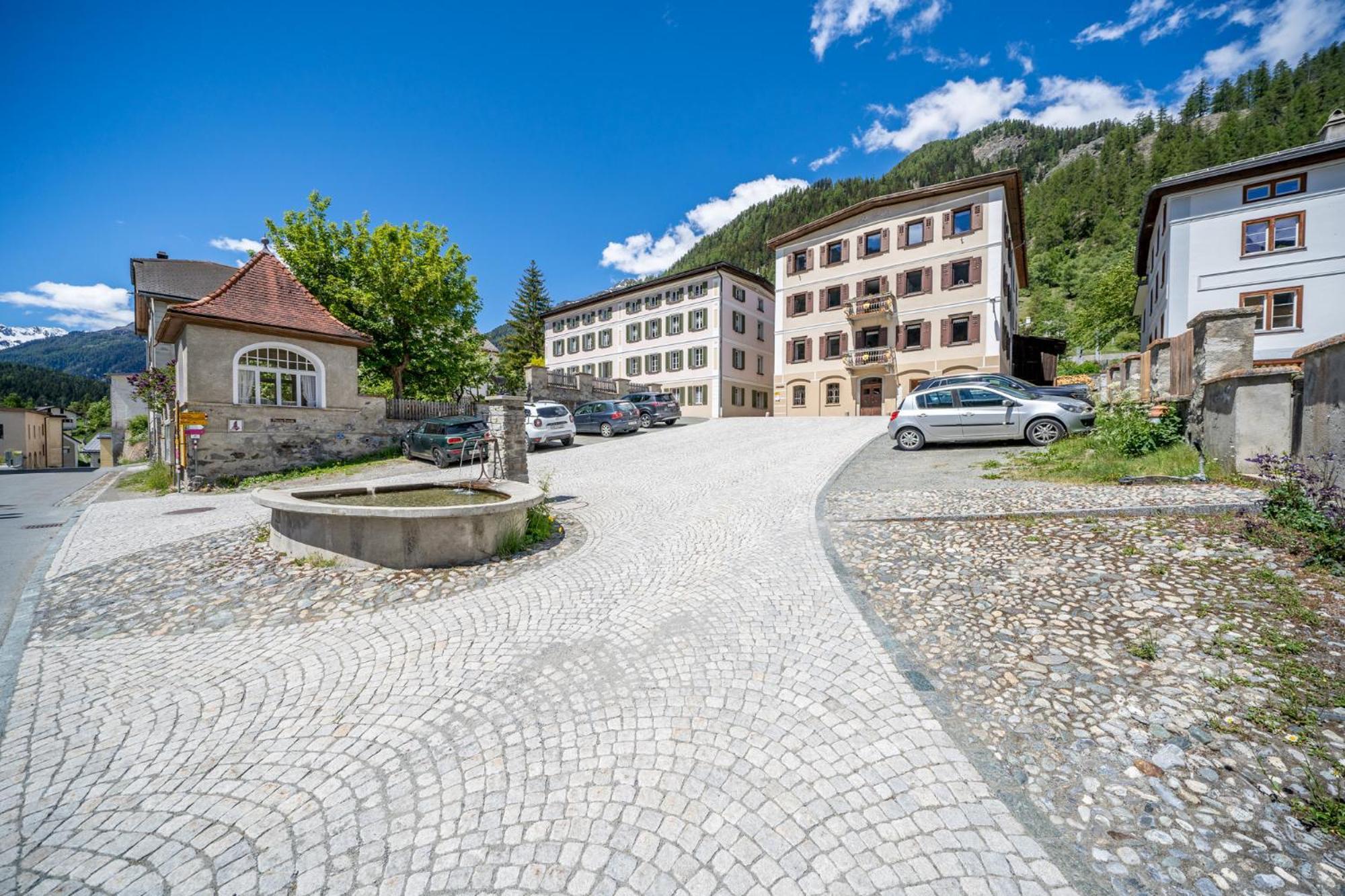 Apartmán Chasa Plazza Gronda Lavin Exteriér fotografie