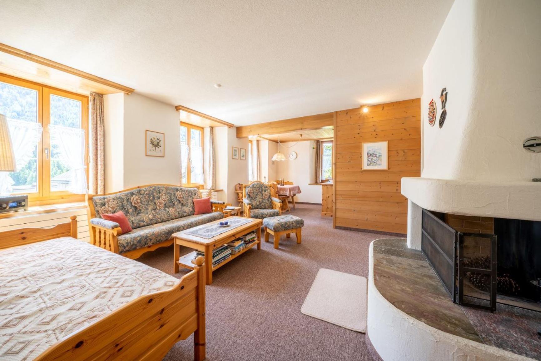 Apartmán Chasa Plazza Gronda Lavin Exteriér fotografie